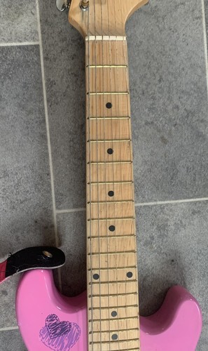 PlayOn Toys R Us - Pink E-Gitarre - (siehe Beschreibung) - Bild 4 von 12