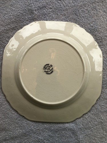 LORD NELSON POTTERY England COURTING COUPLE 8 1/2" Square Plate w Gold Edge D17 - Picture 4 of 5