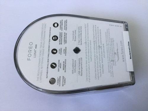 FOREO Luna Mini 2 Facial Cleansing Brush and Skin Care Device - Midnight Black - Picture 7 of 8
