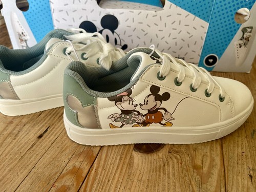 Disney Mickey Mouse Sneaker - Picture 4 of 5