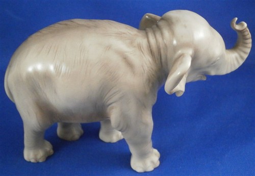 Nice Nymphenburg Porcelain Elephant Figurine Porzellan Figur Elefant Figure - Picture 4 of 8