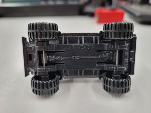 Vintage Jeep 4x4 Roader. Metal Body. Hood Opens. Unbranded - Picture 6 of 9