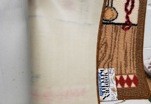 TEXTURED PRINTED KITCHEN RUG (nonskid)(18"x30") FAT CHEF WITH PIZZA, rect, AH - Picture 4 of 5