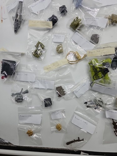 Lote De 100+ Bombas Misiles GI Joe Y Otros Accesorios De Colección Originales  - Imagen 12 de 24