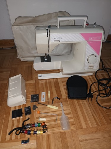 Nähmaschine Privileg 5010 Super Nutzstich mit Zubehör und Fußschalter - Bild 4 von 20