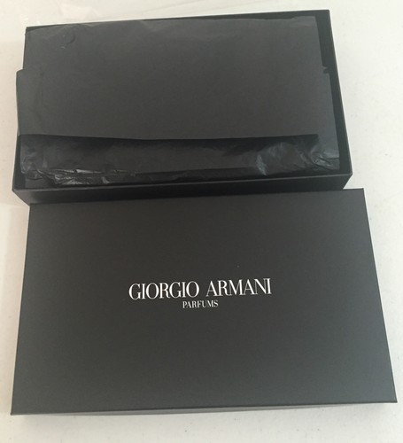 Giorgio Armani Parfums Cosmetic Makeup Case Pouch Bag Purse Clutch in Black NIB - Picture 4 of 5