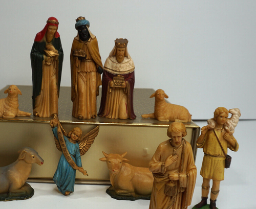 Vintage Kunststoff Merrilite Weihnachtskrippe 12-teilig handverziert 1985 - Bild 9 von 16