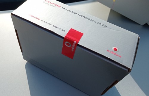 Sharp GX29 Mclaren Mercedes 100% New Oryginał Telephone Sealed, never opened - Zdjęcie 2 z 3