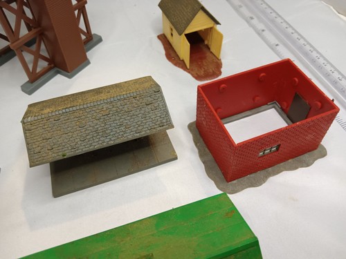 Lot of 6 HO Scale Bahmann Plasticville Coaling Station Farmers Market STAIRS FOU - Picture 5 of 14