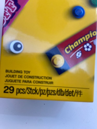 LEGO (853989) - Celebration Bag Charm - NEW SEALED - Picture 3 of 4