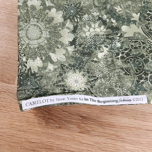 1 3/8 Yards In the Beginning Fabrics Camelot Jason Yenter Quilting Cotton 2011 - Picture 2 of 3