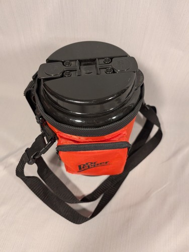Dr Pepper Black 64oz Insulated Mug W/Insulated Red Travel Cover HTF RARE!! - Picture 4 of 6