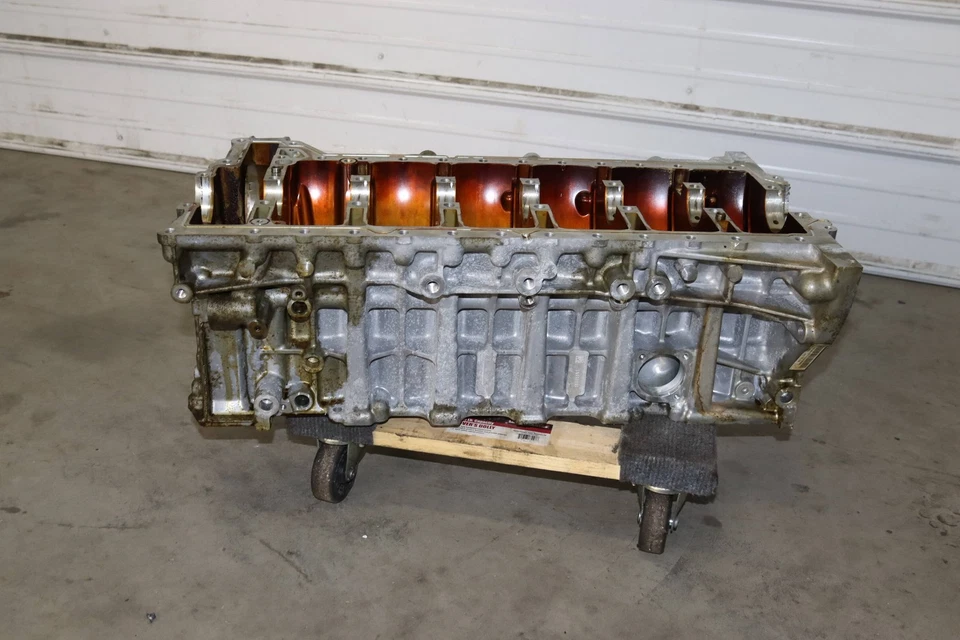 BMW ACTIVEHYBRID 5 2012-2016 - Bloque de motor 2295991 Foto 4 de 4