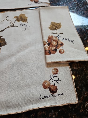 Set di 4 tovagliette e tovaglioli abbinati firmati Luther Travis vintage, uva ๐ - Foto 6 di 6