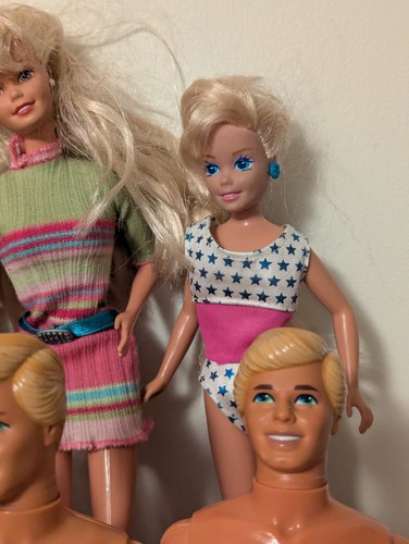 VINTAGE BARBIE, KEN, SKIPPER LOT, Dolls, Outfits, Accessories, 1991 Deluxe Trunk - Picture 6 of 24