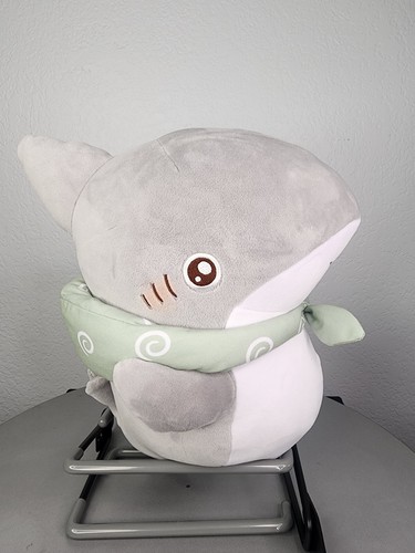 12,6 Zoll MarshMochi Omori glücklicher Hai mit Bandana Plüsch - Bild 2 von 5