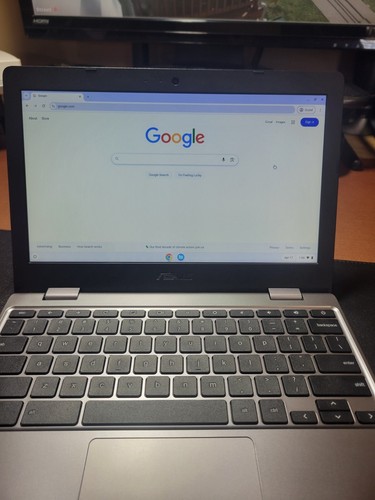 Asus Laptop, 128GB SD Card, Case & Headphones/bag Included, Pink