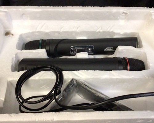 Audio 2000’s Duel Channel Wireless Microphone System Serial AWX611213070262 - Picture 4 of 5