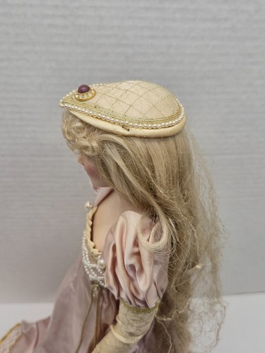 Vintage Franklin Mint Rapunzel Heirloom Porcelain Doll 19" by Gerda Neubacher - Afbeelding 16 van 24