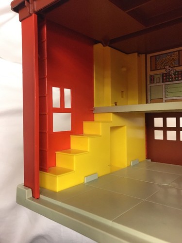 1979 Vintage Working Fisher Price Play Family Fire Station #928 mit Zubehör - Bild 8 von 12