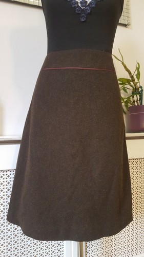 Ness Tailoring Dark Brown Tweed wool A line Ladies Winter Skirt Size 10 - Picture 2 of 12