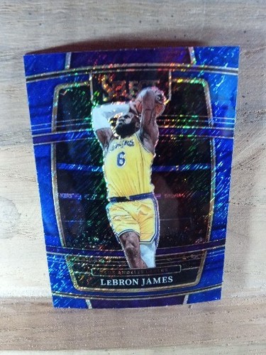 LeBron James 2021-22 Select NBA Concourse Prizm Blue Shimmer Los Angeles Lakers - Picture 3 of 5