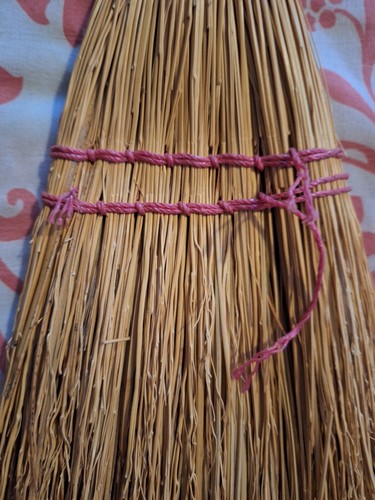 Vintage Whisk Broom/Brush 1930-40's Metal Top STRAW (Deco Purpose Only) - Picture 3 of 3