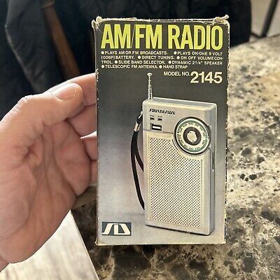 Vintage SOUNDESIGN Transistor AM/FM RADIO MODEL 2145 9 VOLT Vintage SOUNDESIGN Transistor AM/FM RADIO MODEL 2145 9 VOLT