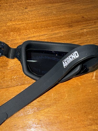 Brand New Aegend Adult Swimming Goggles- Anti Fog/ UV Protection And Case - Picture 3 of 6