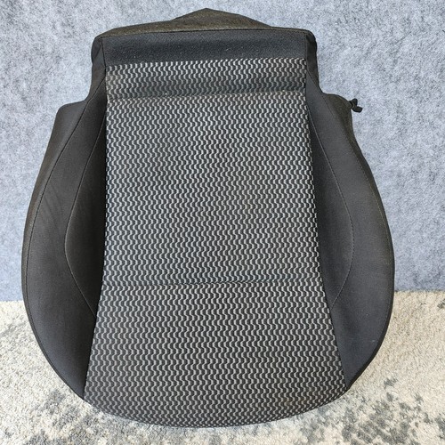 2011-2015 NISSAN JUKE FRONT RIGHT PASSENGER SEAT LOWER CUSHION 1967708-4 OEM - Picture 2 of 10