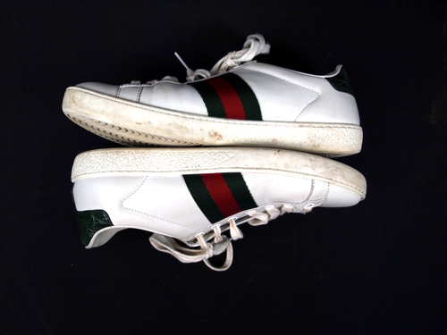 Gucci Low Top Sneakers w/ Bag, Original Box, and New Laces - Size 5 - E51425B - Picture 5 of 6