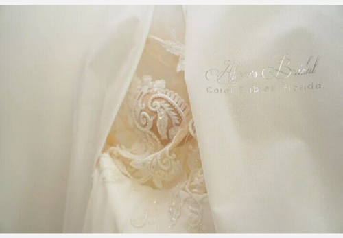 Vanilla Sposa Wedding gown Sheer Bodice with Floral Applique Size 38 Incl. Veil - Picture 7 of 7