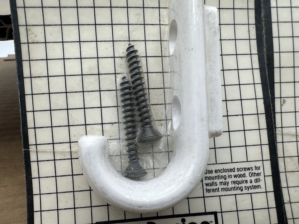 Gancho Vintage InterDesign Single 'J' • Beige Arena • Hecho en EE. UU. • NUEVO Lote de (2) Foto 3 de 4