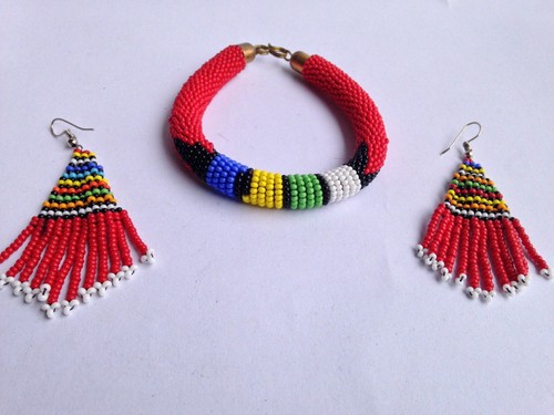 Juego de Pendientes Pulsera Gargantilla Hecho a Mano Étnico Africano Masai Joyería Rojo - Imagen 4 de 11