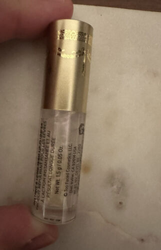 Too Faced Lip Injection Extreme Instant & Long term Lip Plumper Mini 1.5 g - Picture 3 of 5