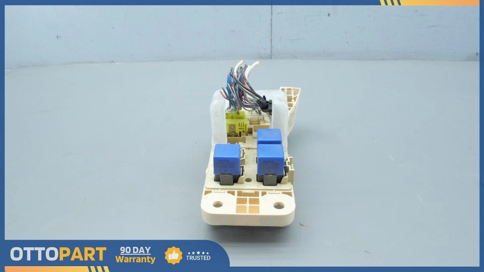 1995-2000 LEXUS LS400 Left Dash Interior Inner Relay Fuse Box OEM 82732-50010 - Image 2 of 4