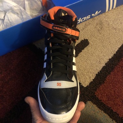 Adidas sneakers hotsell under 1500