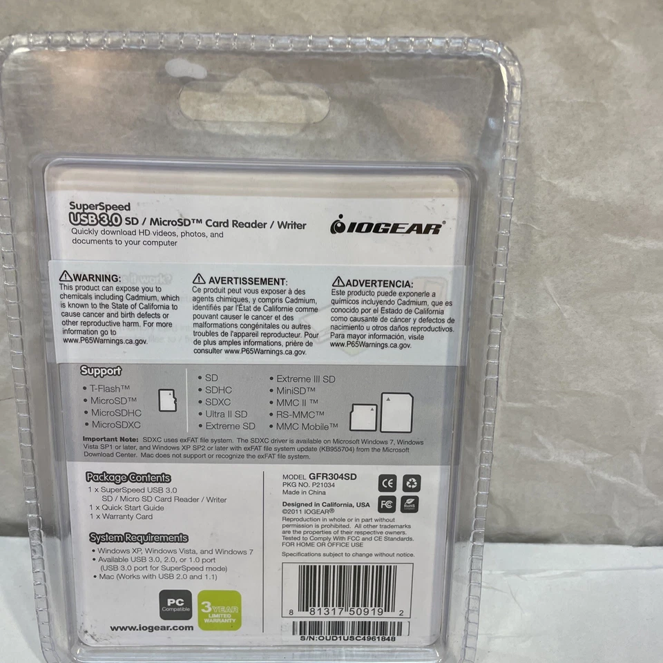 New IOGEAR SuperSpeed USB 3.0 SD/Micro SD Card Reader Writer Model #: GFR304SD - Image 3 of 3
