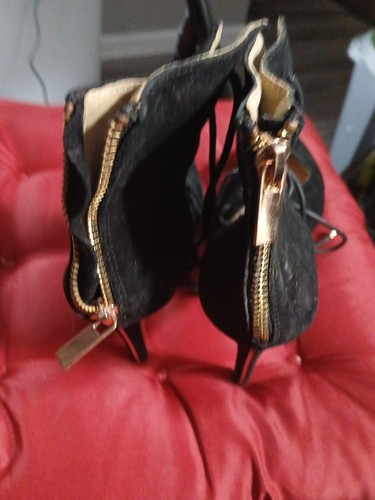 Jones New York Signature Patent Pointed Toe Strap Stilettos Size 9 - Picture 18 of 18