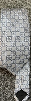 Herrenkrawatte ZARA MAN 100 % Seide silbergrau geometrischer Mix elegant gemustert 3,4'' breit
