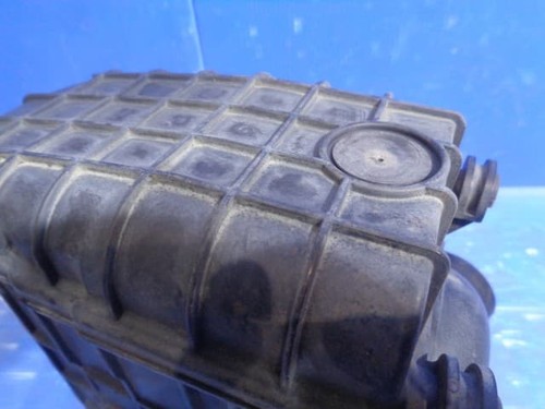 Mitsubishi Fuso Canter 2012 Air Cleaner Assembly ME423363 [Used] [PA119674491] - Picture 3 of 8