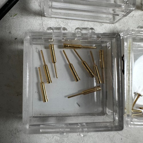 Tektronix 020-2306-04 Black Silver Gold 30V Oscilloscope Probe Accessories Kit - Picture 7 of 14