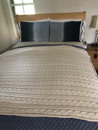 Pottery Barn Cable Knit Sherpa Throw Blanket Solid White 50x60" Fleece Back - Picture 4 of 11