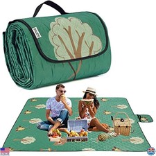 Extra-Large Waterproof Sandproof Picnic Blanket for 2-4 Adults - Compact Use