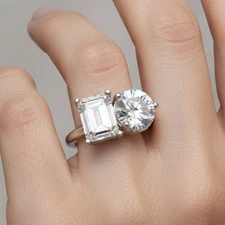 IGI 4.04 Ct Radaint & Round Cut Lab Grown Diamond Toi Et Moi 14K White Gold