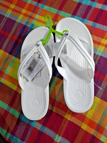 ⭐️NWT⭐️ Crocs Crocband Flip Flops Mens Sz 10 beach shower sandal White 11033-100 - Picture 5 of 9