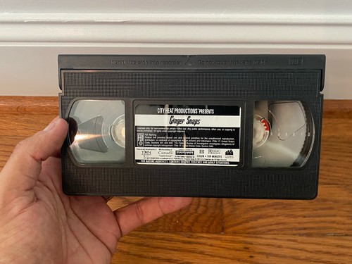 Ginger Snaps VHS Tape 2001 Vintage Horror Movie - Blockbuster Rental Werewolf - Picture 4 of 4