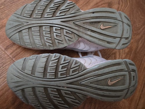 NIKE WOMEN'S 6M WHITE BLUE ACCENTS 318172-111 - Picture 6 of 6