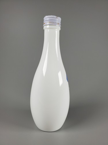 Vintage Empty Japanese Milk Glass Sake Bottle - Picture 4 of 7