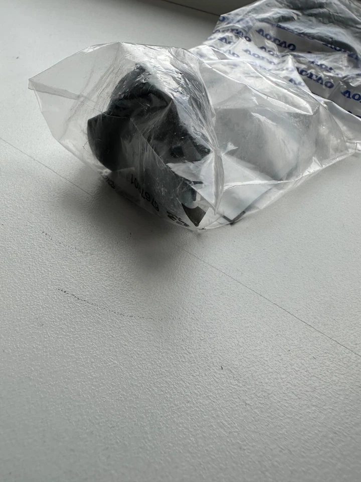 1XORIGINAL OEM VOLVO C70 MK1 Indicator Bulb Socket 8628245 NEW GENUINE Foto 4 de 4